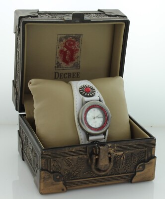 Decree Watch Women's Casual white Leather Band Stainless Steel GUN Tone