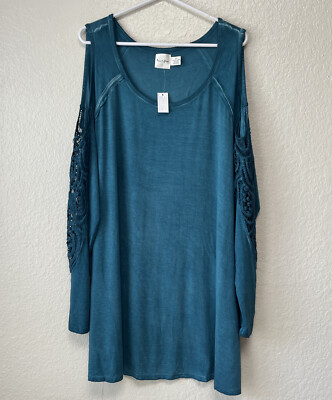 Love,Fire Shirt sz 2X ( 20w-22w) Top with Lace Cold Shoulder Accent Green