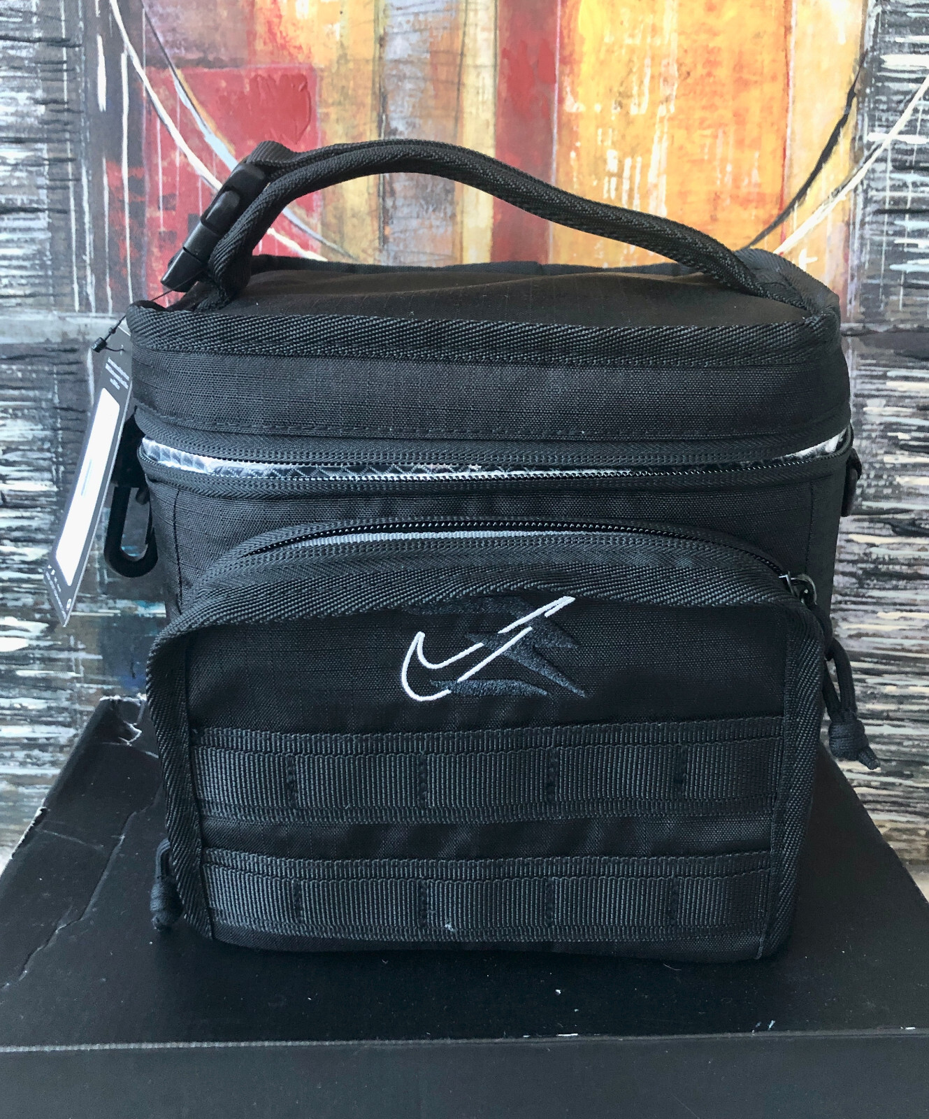 nike lunch pail