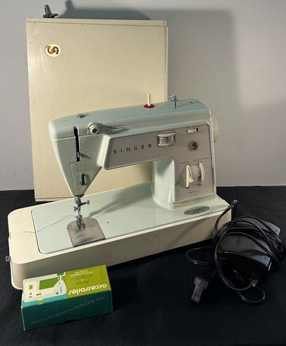 Vtg Singer Zig-Zag Sewing Machine Model 417 with Pedal