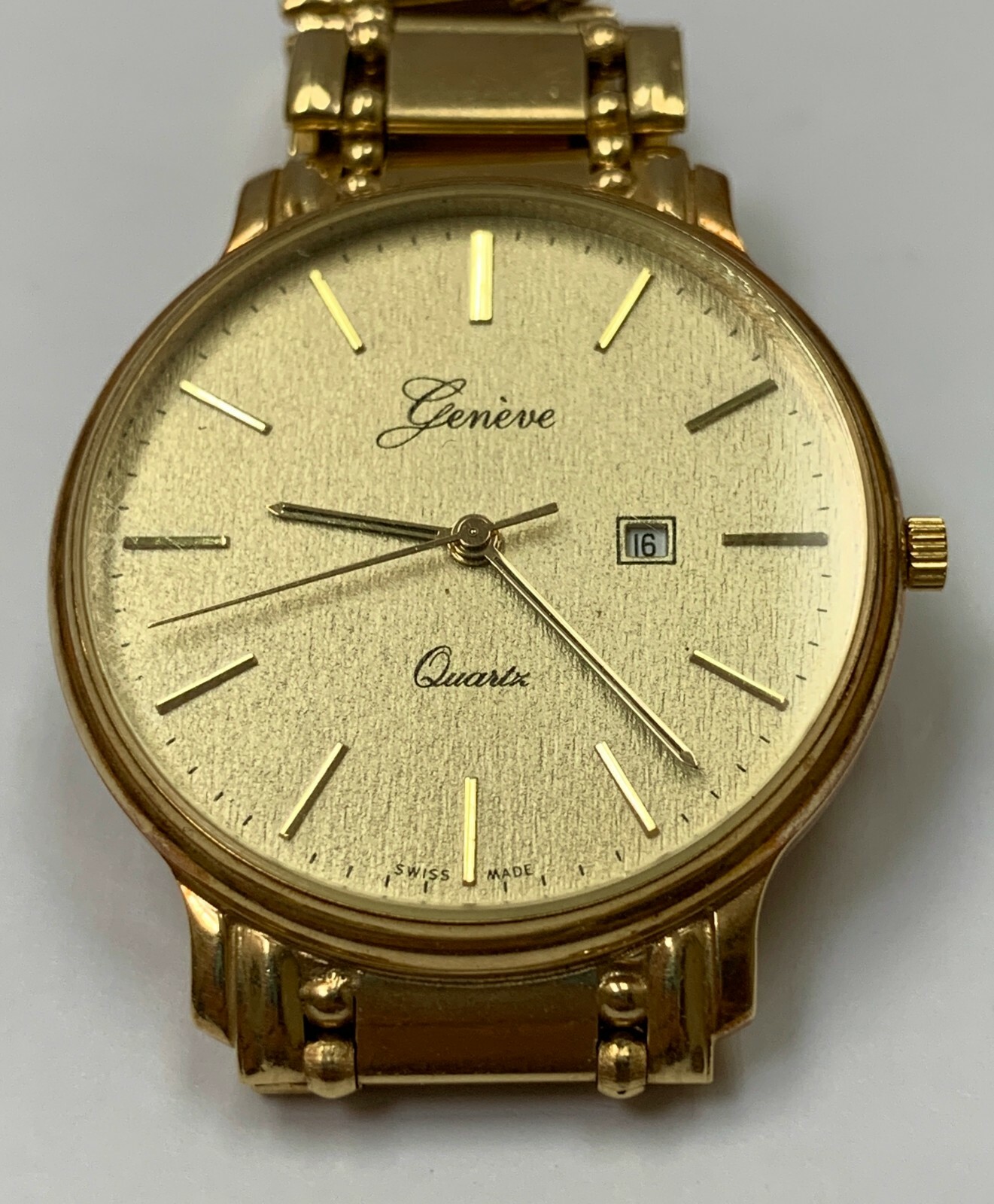 ヴィンテージ GENEVE 18K 750 GENEVE 21 JEWELS 18K 750 GOLD STAMPED LEATHER STRAP WATCH