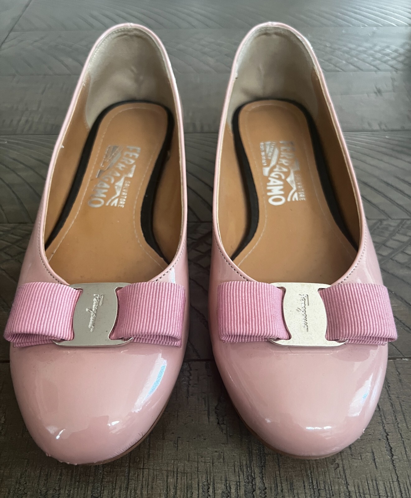 【送料&関税込】Ferragamo Carice Ballet Shoes In Pink Leathe 送料&関税込】Ferragamo Carice Ballet Shoes In Pink Leathe