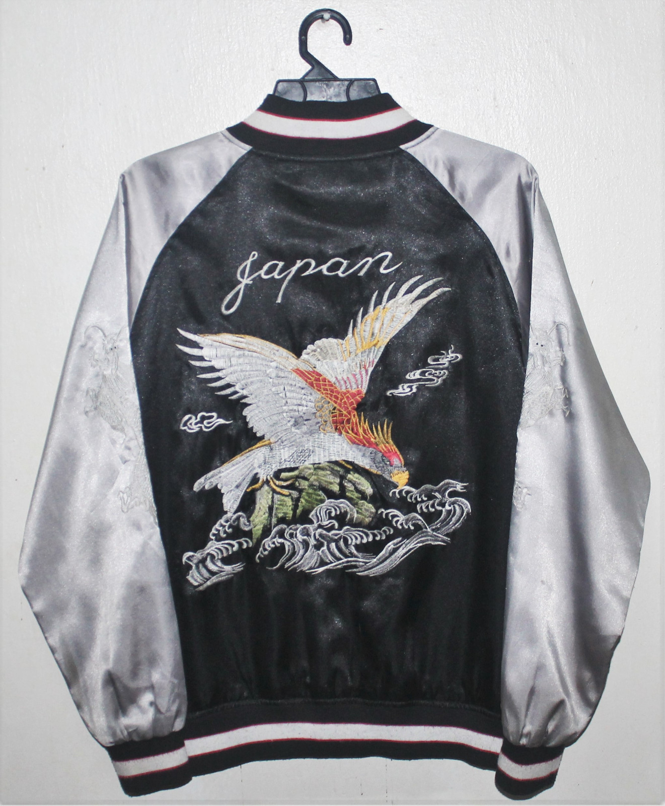 VINTAGE SUKAJAN EAGLE EMBROIDERY JAPAN SOUVENIR SATIN JACKET