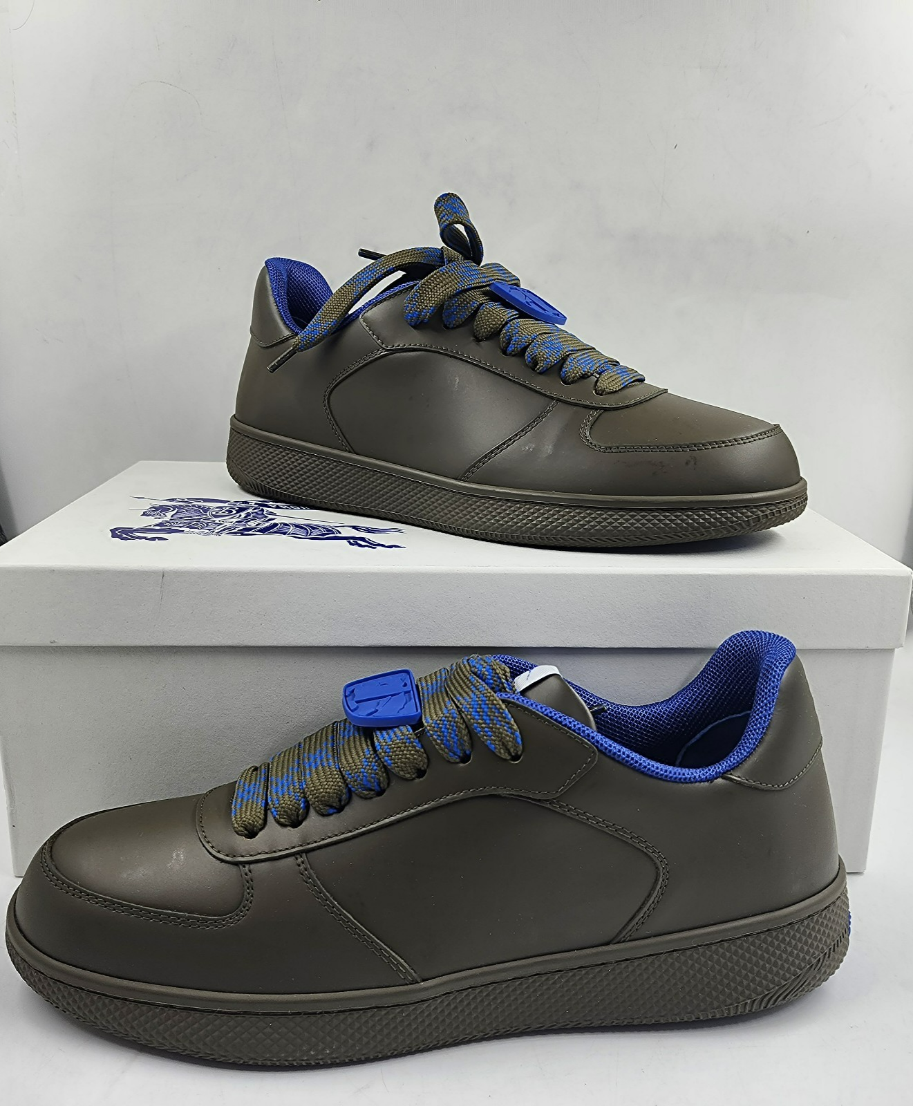 Burberry Terrace Low Top Sneakers Men's 42.5/9.5US Loch Round Toe Lace Closure - Picture 3 of 18
