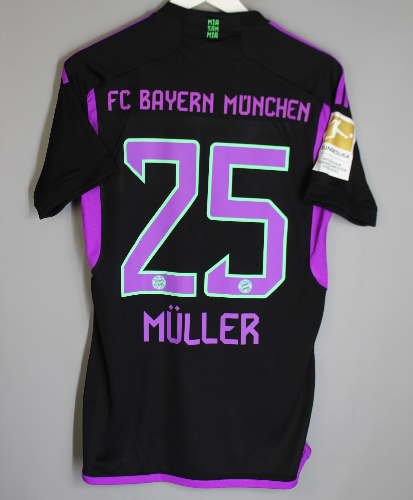 FC BAYERN MUNICH GERMANY 2023/2024 AWAY SHIRT JERSEY SIZE S