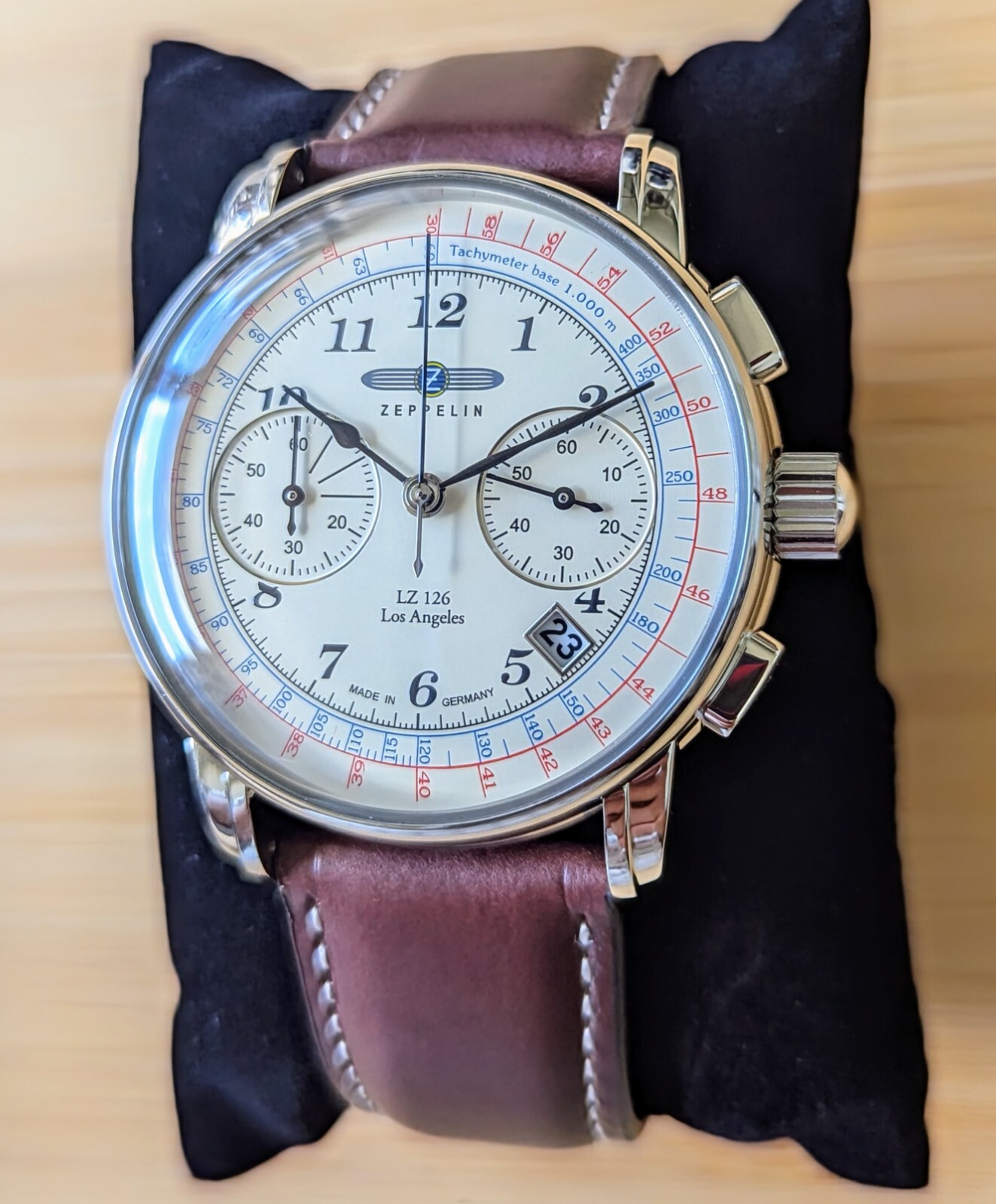 Pre-owned Zeppelin Lz 126 Los Angeles Beige Dial Chronograph Date Watch 7614-5 Lz-127