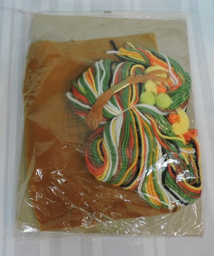 NEW Vintage Crewel Creative Stitchery # 7188 Bowl of Zinnias USA 9