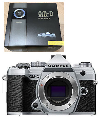 OLYMPUS Mirrorless Single Lens Camera 20.37MP OM-D E-M5 MarkIII BODY ONLY Silver