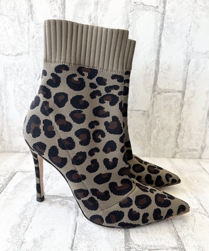Gianvito Rossi SAUVAGE Women's Leopard Animal Print Socks Gianvito Rossi SAUVAGE Women's Leopard Animal Print Socks