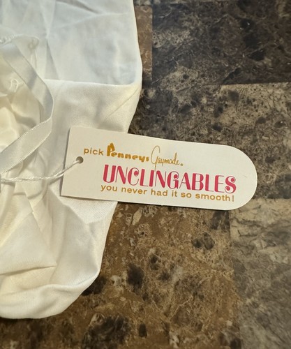 VINTAGE J C PENNEY GAYMODE LINGERIE / FULL SLIP!  SIZE 38. WHITE.   NEW!