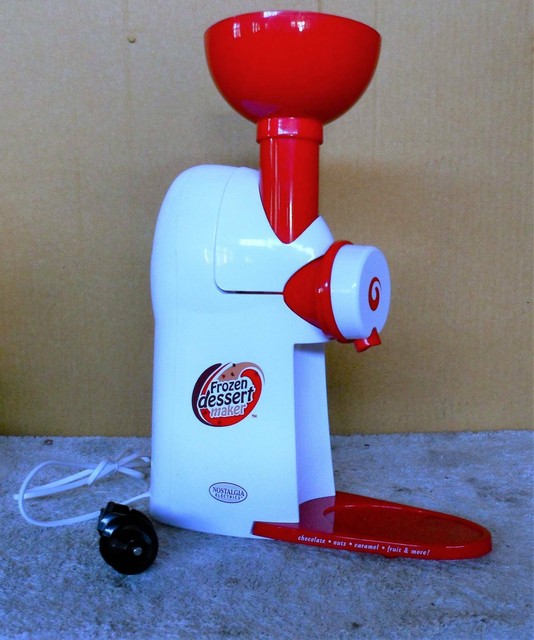 the dessert maker