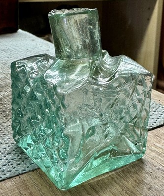 1880 s  Wonkey  Top Famous Groby Road Ink Bottle - DAVY - x2 Pen Rests (K008)