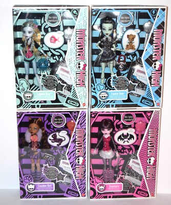 MONSTER HIGH 2021 Boo-riginal Creeproduction Doll Set 4 Complete Draculaura MH