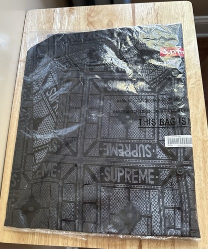 トップス Supreme Tray Jacquard S/S Shirt black Supreme Tray Jacquard S S Shirt (SS24) - $148