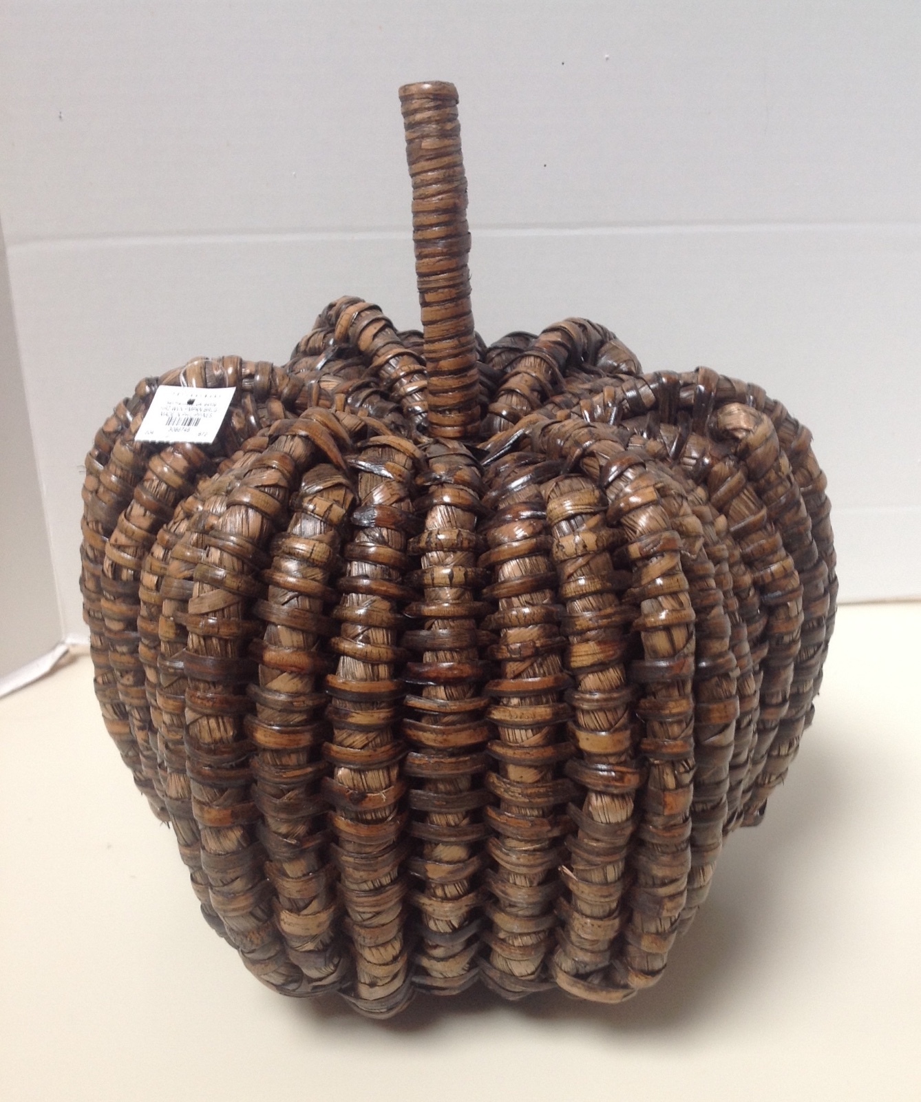 POTTERY BARN WOVEN SEAGRASS BROWN PUMPKIN - NEW WITH TAG