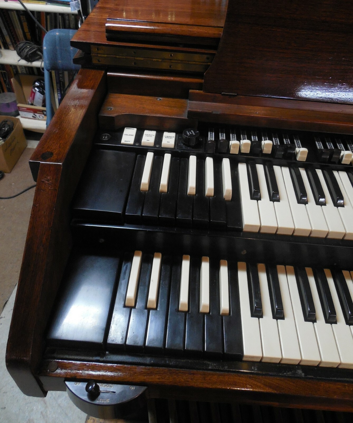 C3 Hammond Organ, Bench, Pedalboard, & 145/147 Leslie Speaker b3