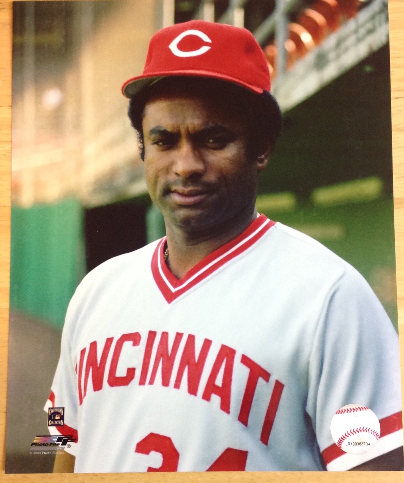 Джими кастильо. Be reds 2. Cincinnati reds обои. Easy red 2: all fronts. Cincinnati reds обои.