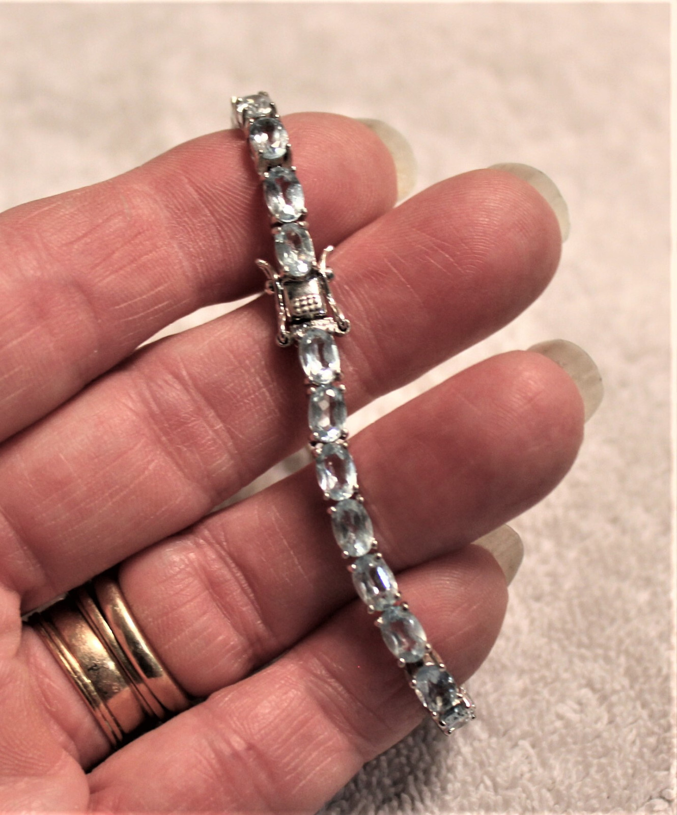 BBJ 925 CZ Sterling Silver Thailand Bracelet, Blue Stones BBJ 925 CZ Sterling Silver Thailand Bracelet, Blue Stones