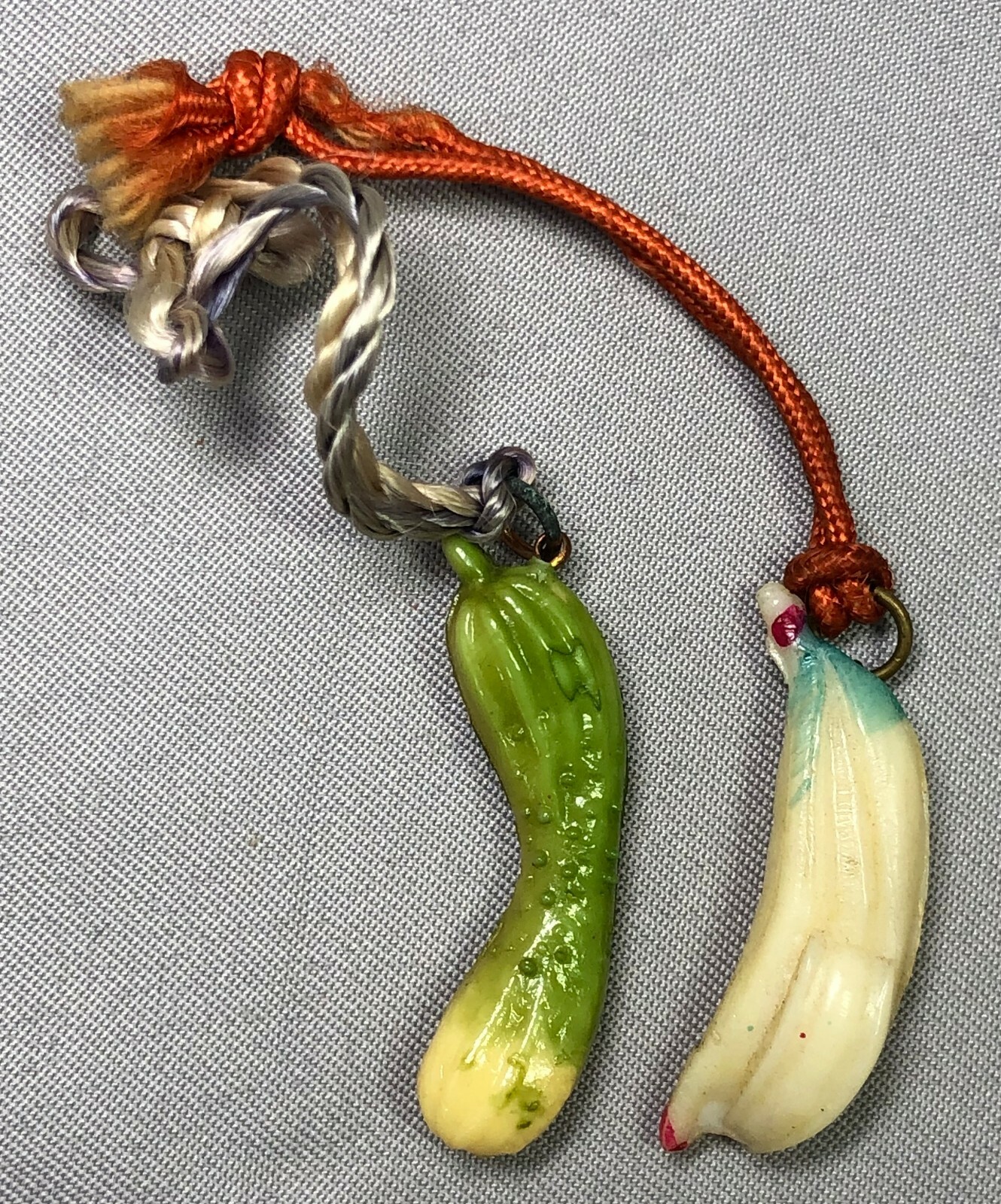 1940s PICKLE & BANANA Charm CRACKER JACK Prize Toy Premium VINTAGE Lot