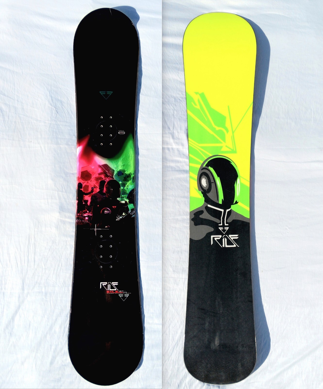 Ride Exile 1:57 Exile Series 157cm Snowboard - Syd Mead Art Ride Exile 1:57 Exile Series 157cm Snowboard - Syd Mead Art