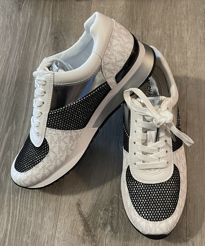 美品　MICHAEL KORS ホワイト スニーカー　7M 24センチ MICHAEL KORS - マイケルコース レディース スニーカー ホワイト