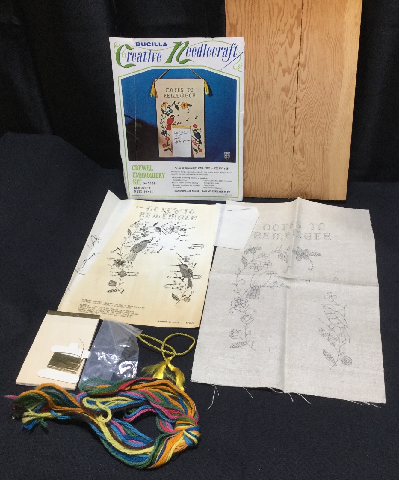 Vintage Bucilla Crewel Embroidery Kit Wall Hanging Reminder Note Panel #3204