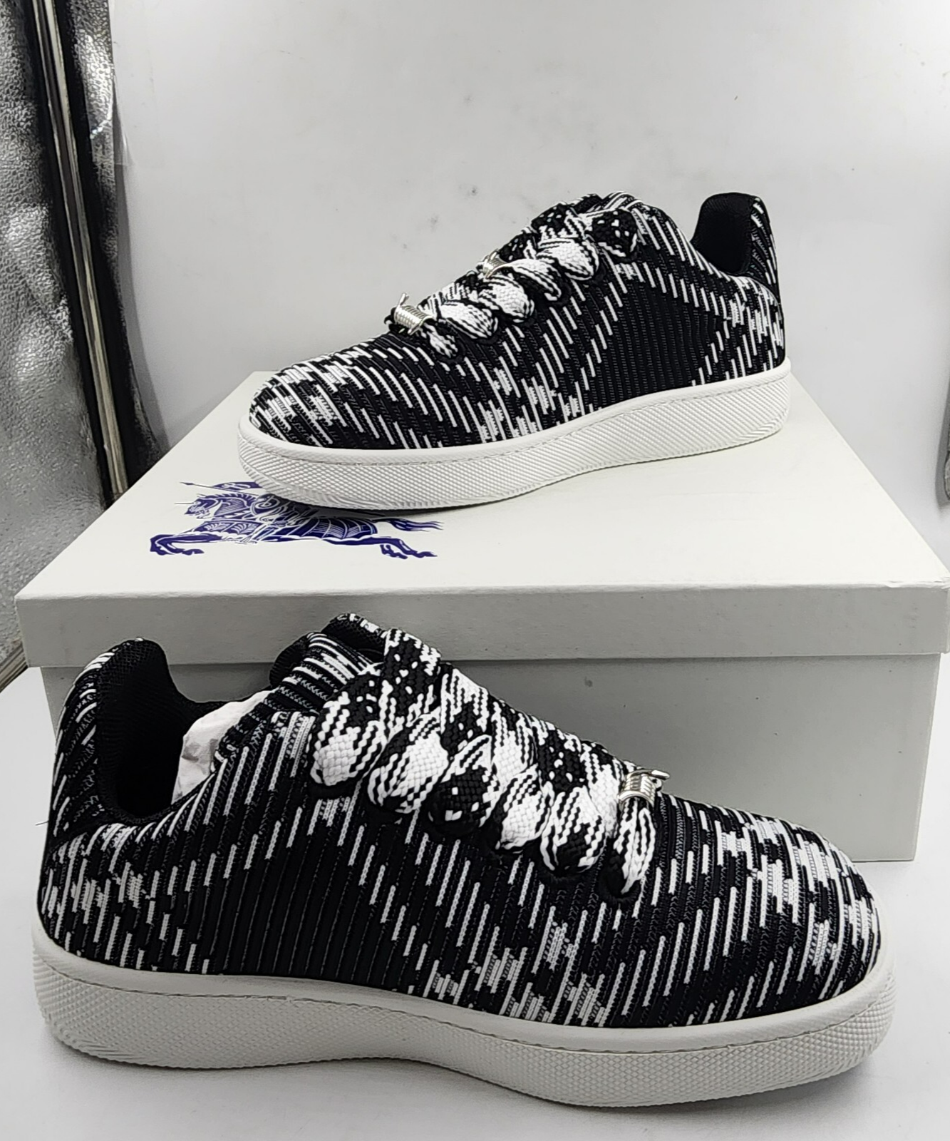 Burberry Check Knit Low Top Sneakers Men's 43/10US Black/White Lace Up Closure - Picture 3 of 17