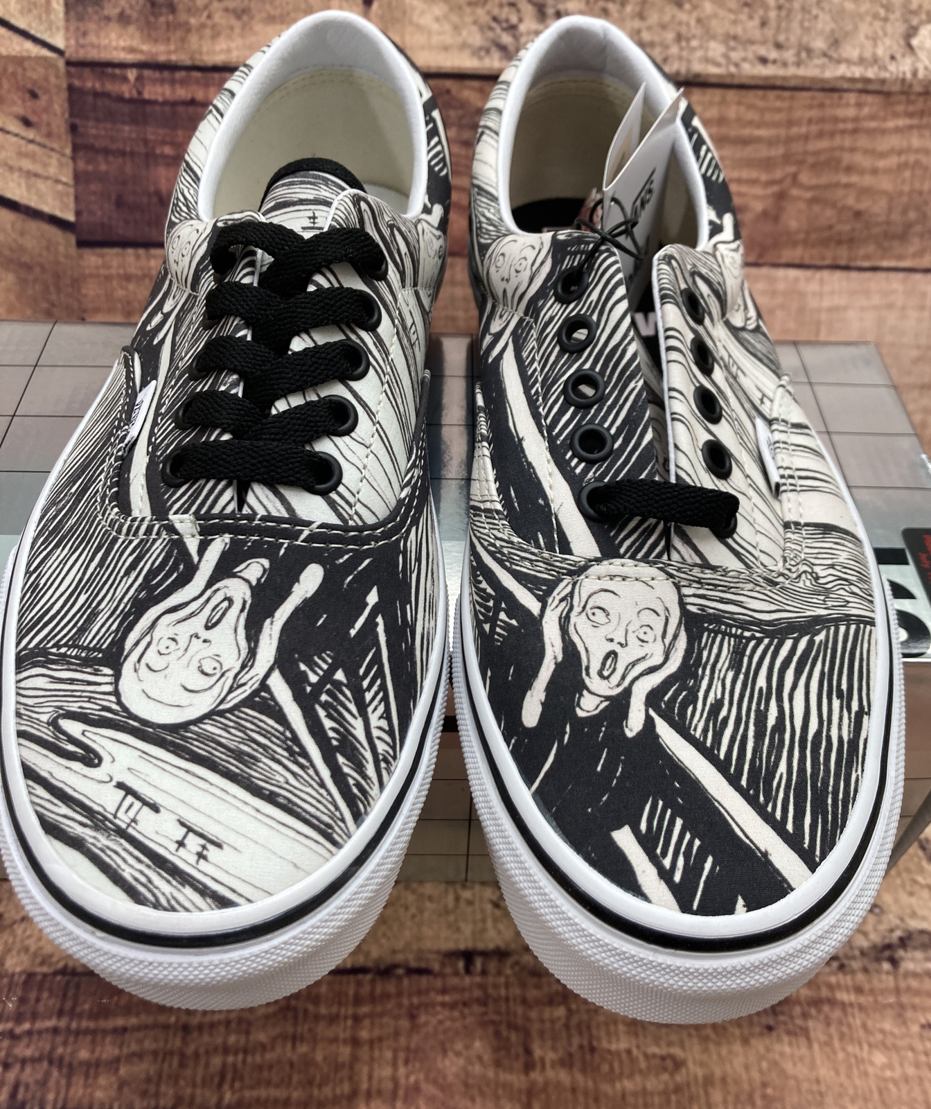 vans era moma edvard munch