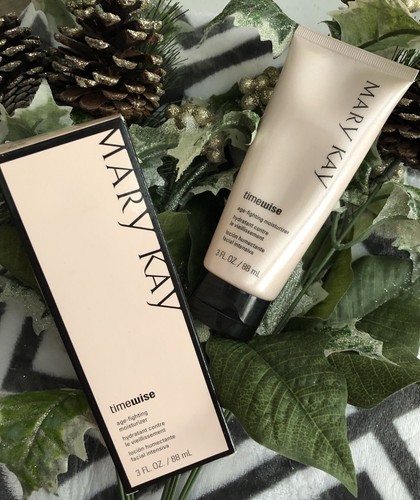 Mary Kay Timewise Age-fighting Moisturizer Sunscreen ~Combo/Oily Skin~ NIB