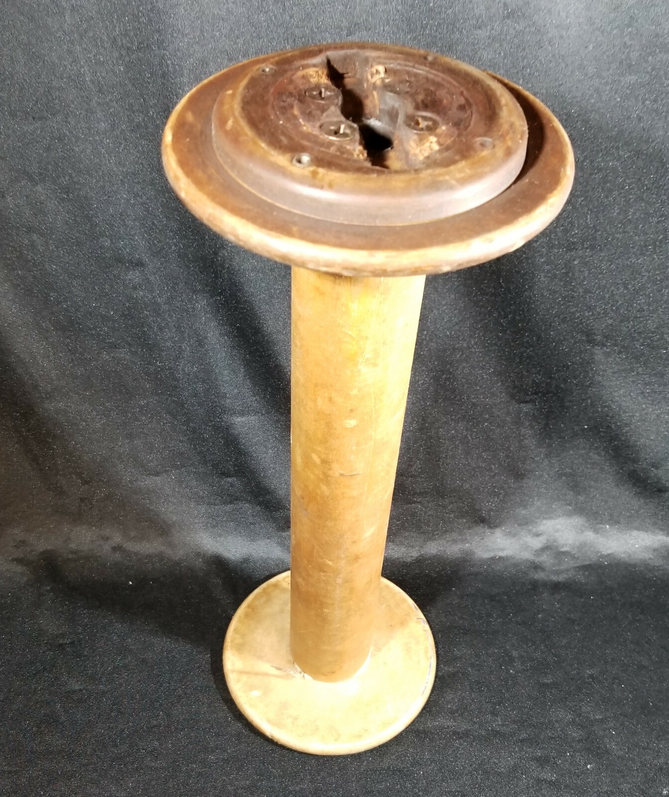 VINTAGE LARGE WOODEN INDUSTRIAL TEXTILE FACTORY SPOOL BOBBIN - 13