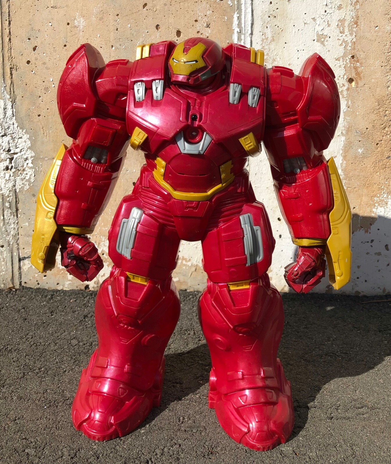 Marvel Avengers Hulk Buster action figure 13