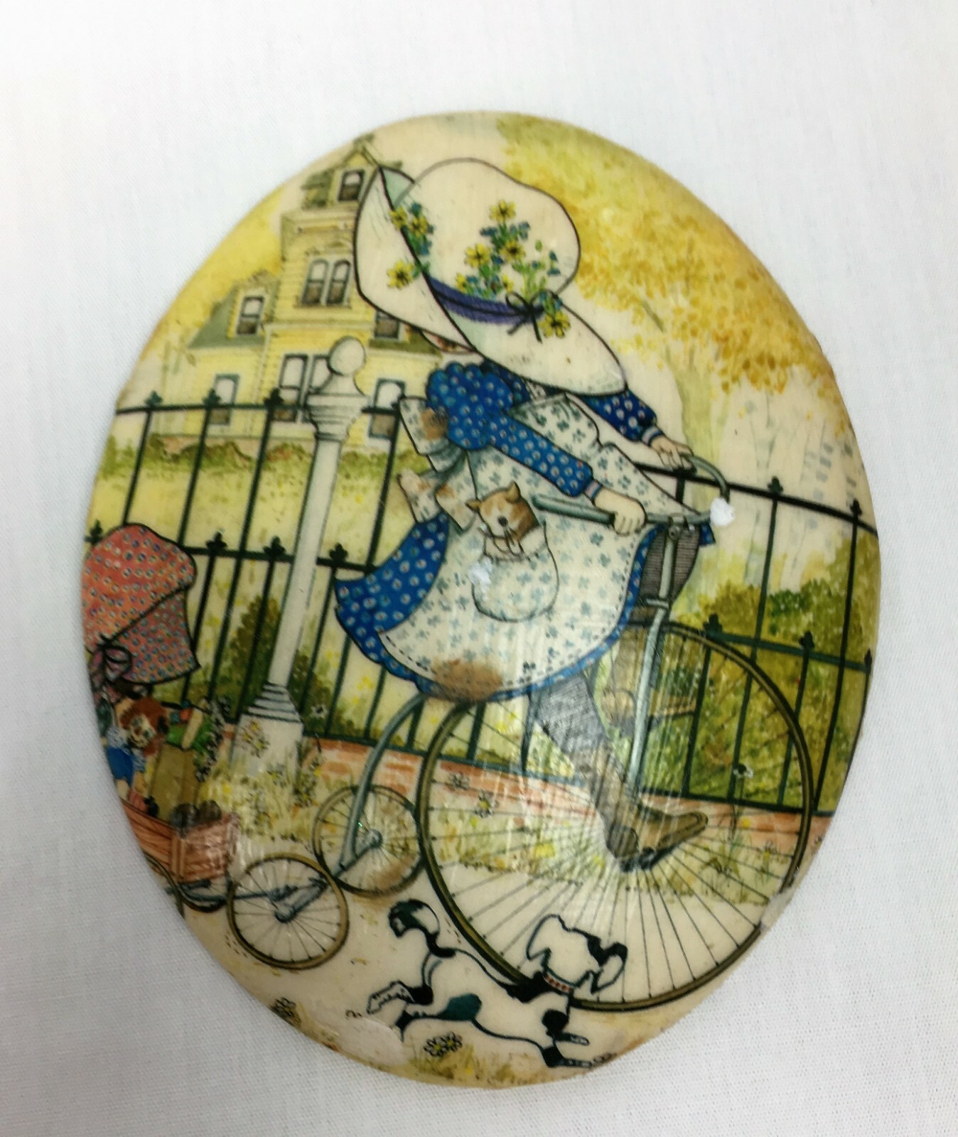 Vtg Lot of 6 1970s Decoupage dome chalkware plaque girl and boy print picture