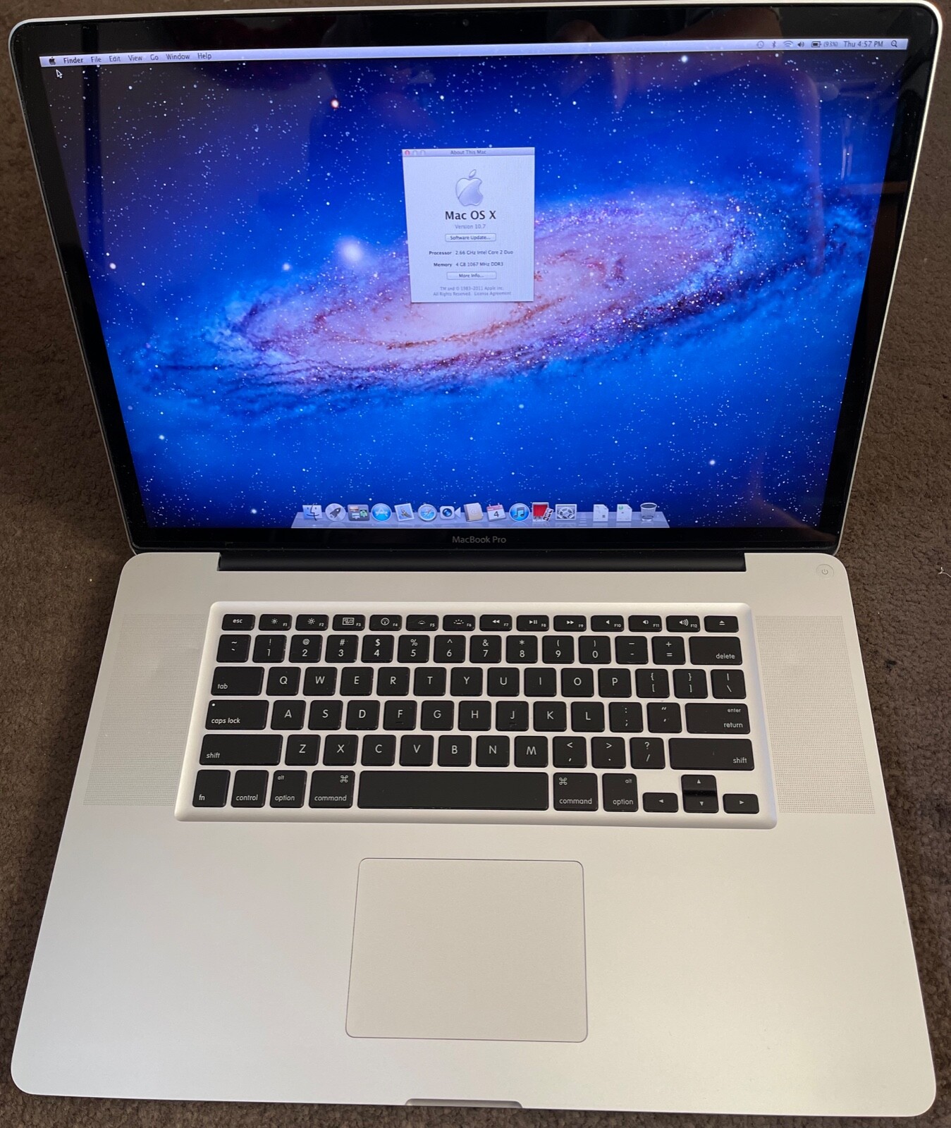 Apple MacBook Pro 17 Apple MacBook Pro 17