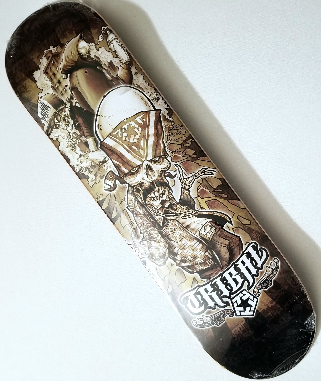 TRIBAL STREETWEAR SKATEBOARD DECK STREET GRAFFITI LOWRIDER TRIBAL STREETWEAR SKATEBOARD DECK STREET GRAFFITI LOWRIDER