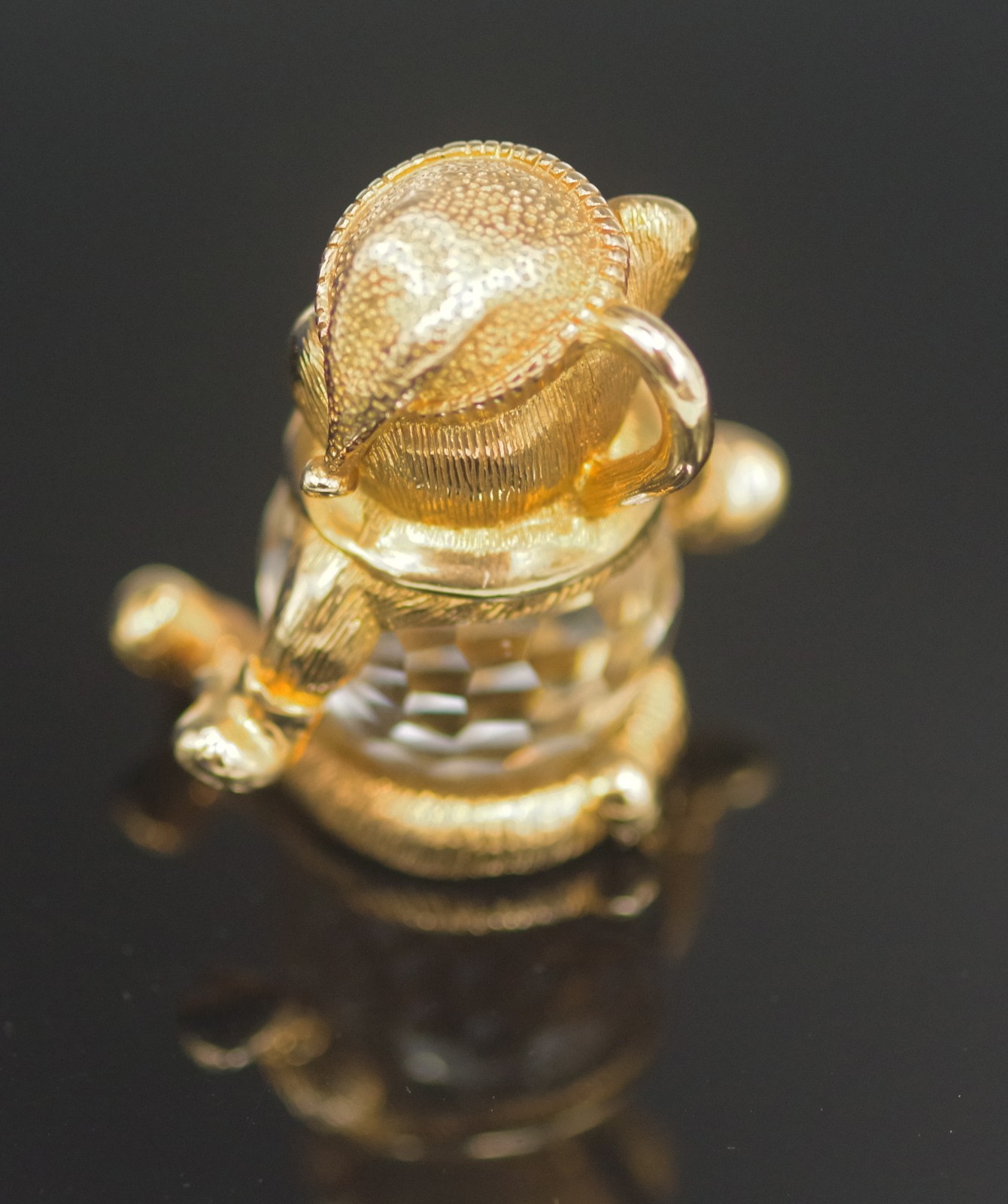 NEW SWAROVSKI CRYSTAL CHRISTMAS TEDDY BEAR PIN BROOCH PENDANT CRYSTAL AND GOLD