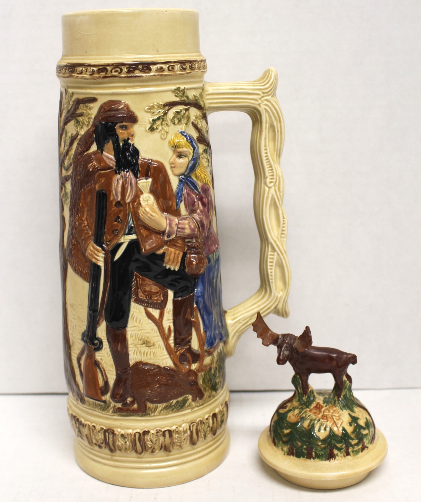 Vintage 1971 USA JWB Handcrafted Ceramic 16