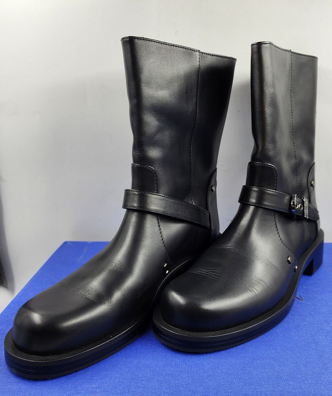 Stuart Weitzman Maverick Studded Leather Ankle Boots Women's 8.5B/39 Black - Picture 3 of 21