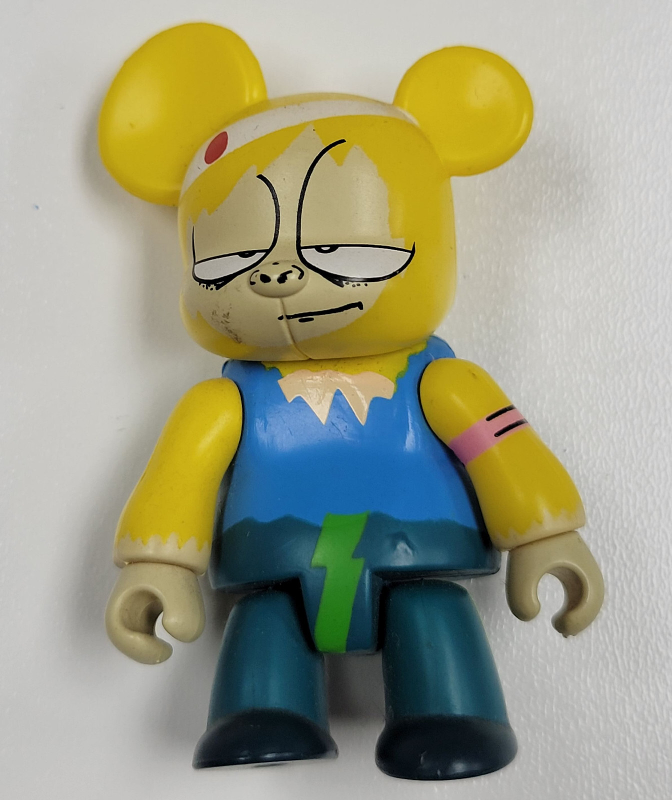 Qee Devil ソフビ　白　赤 toy2r MEDICOMtoy Qee Devil ソフビ 白 赤 toy2r MEDICOMtoy - メルカリ