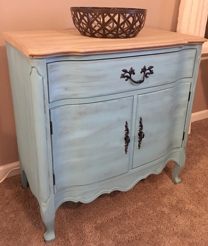 French Provincial Side Table/Night Stand With Drawer And Doors