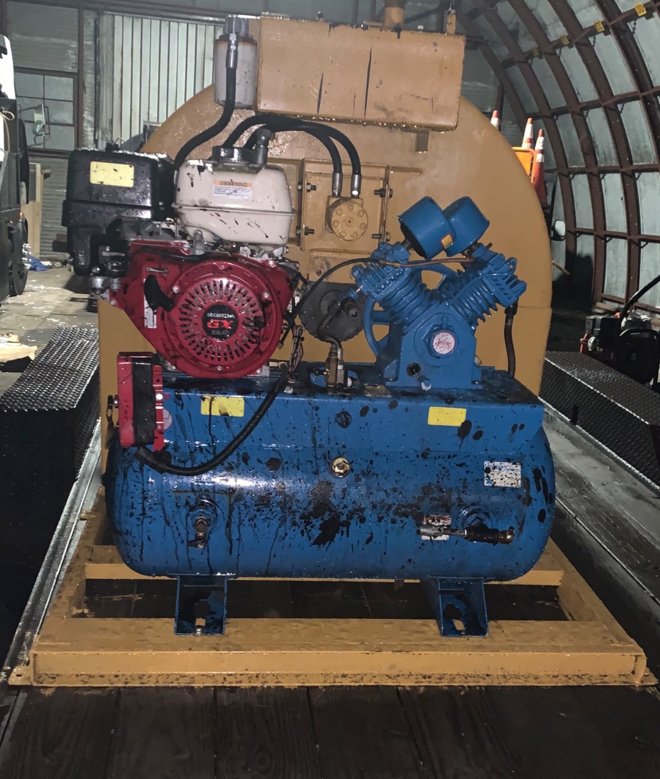 Seal-rite  Sr-550 professional Sealcoating skid on trailer for seal coating