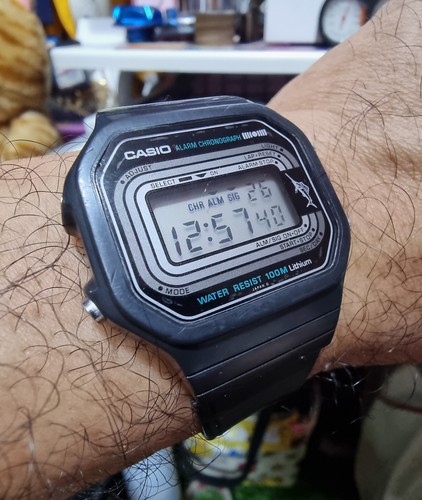 CASIO W-300 Marlin デジタル腕時計 CASIO - W-300 - Marlin - Vintage Digital Watch - Digital