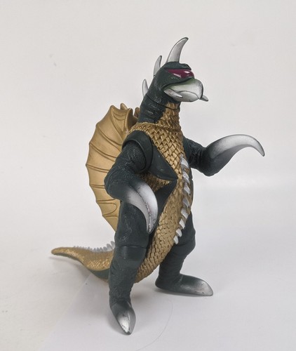 2002 Bandai Godzilla Gigan 6