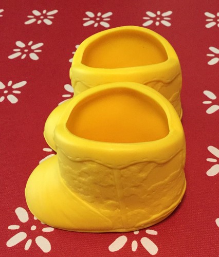 Galoob Baby Face Original Yellow Boots