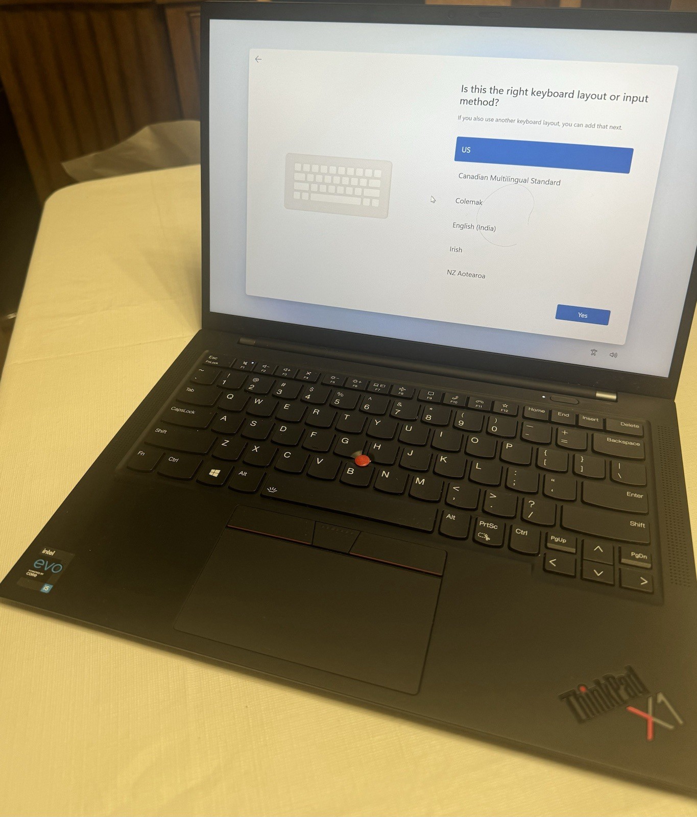 Lenovo ThinkPad X1 Carbon Gen 9 14
