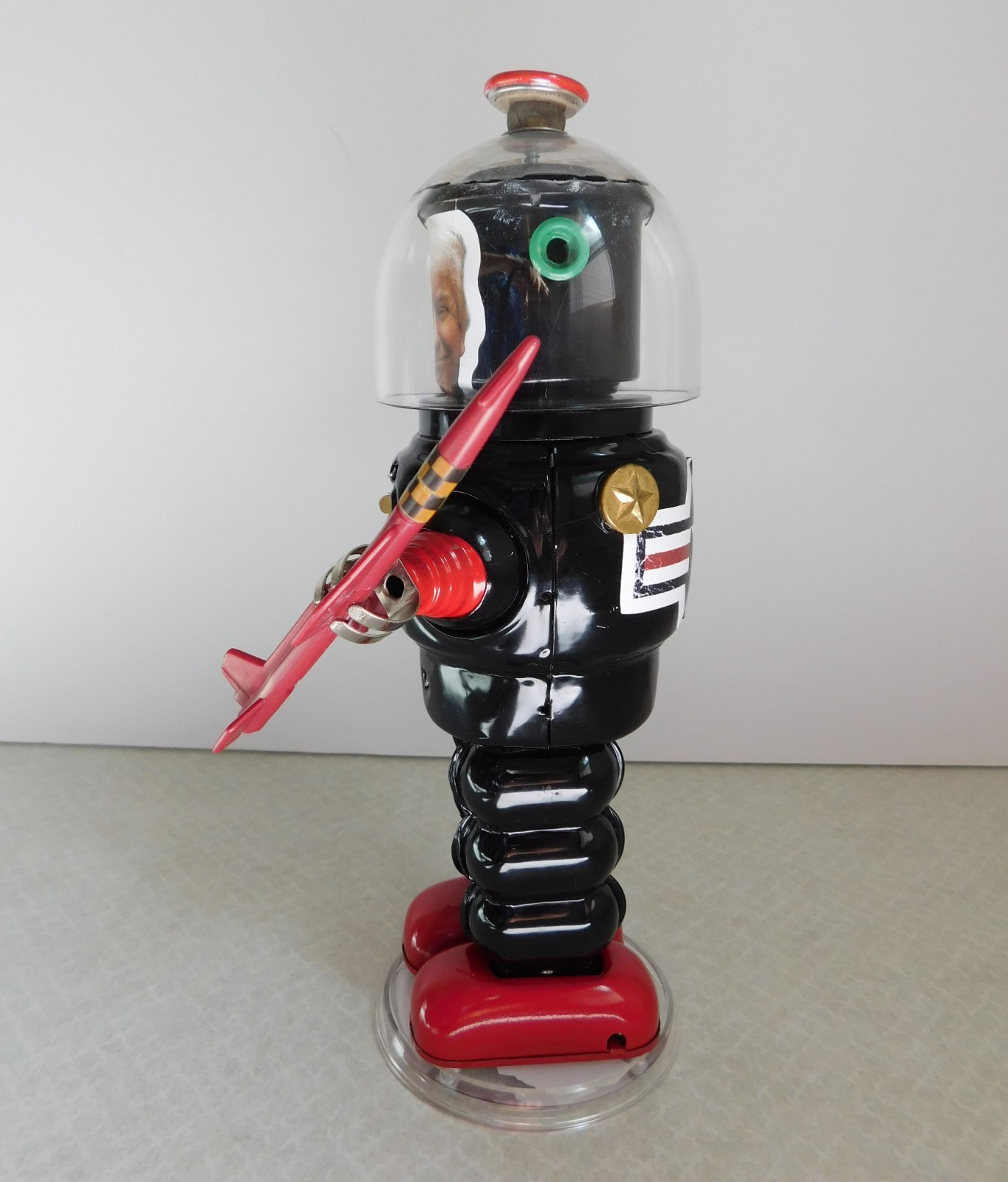 assemblage robot, President Trump Robot