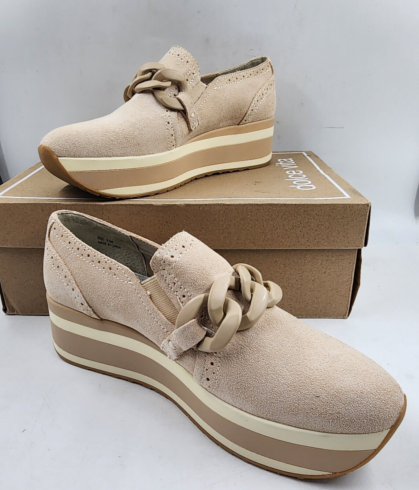 Dolce Vita Jhenee Slip On Chain Sneakers Women's 8.5M Dune Suede Round Toe - Picture 2 of 15