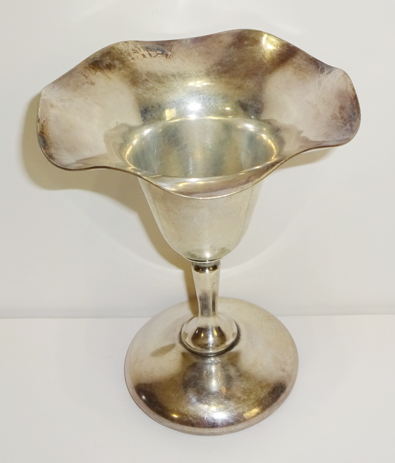 BENEDICT INDESTRUCTO E.P.N.S. B.M.M SILVERPLATE Sundae Cup Made in USA 1342
