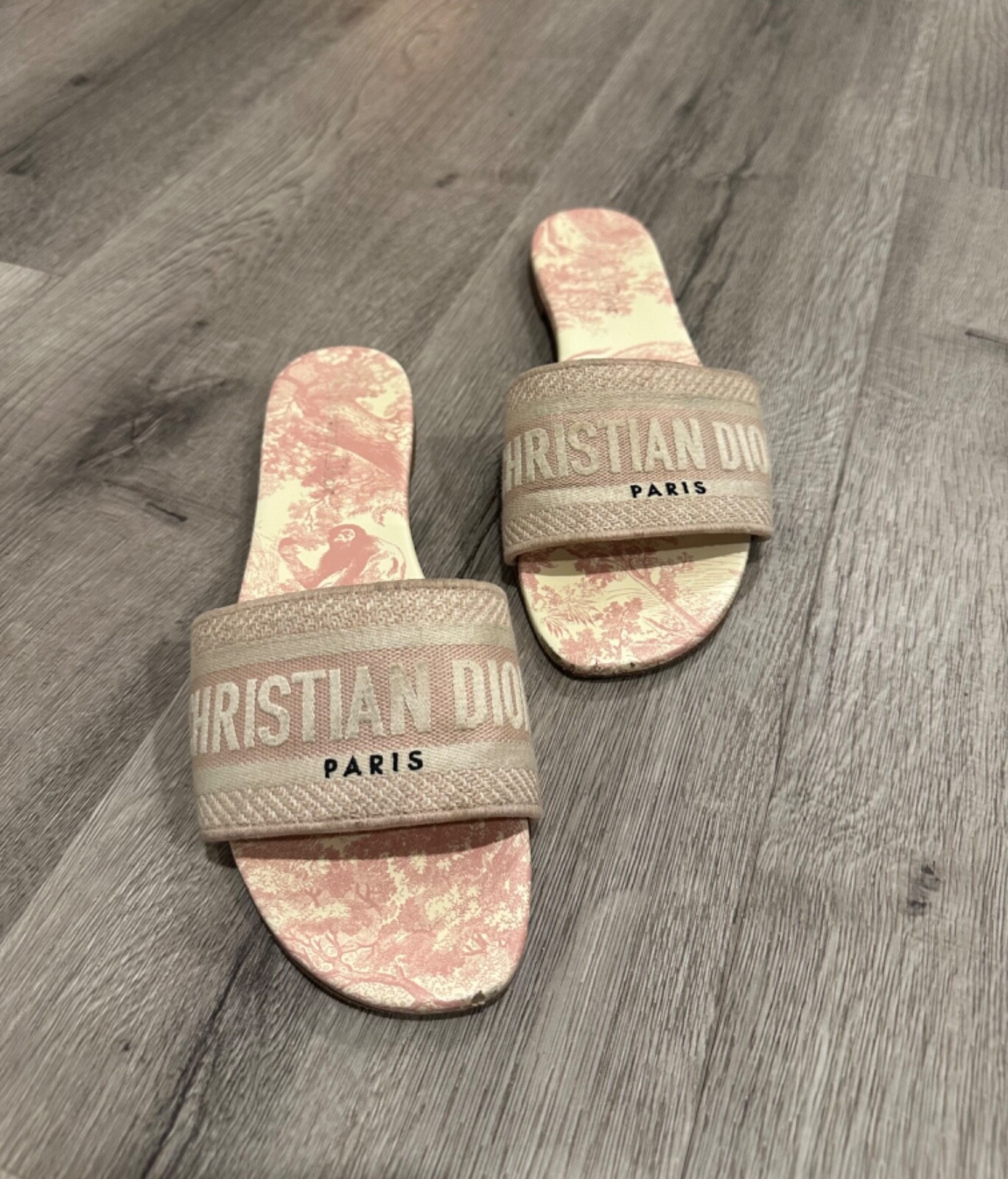 Christian Dior ピンク スライドサンダル Christian Dior Slide Sandals size 8.5 light pink | eBay