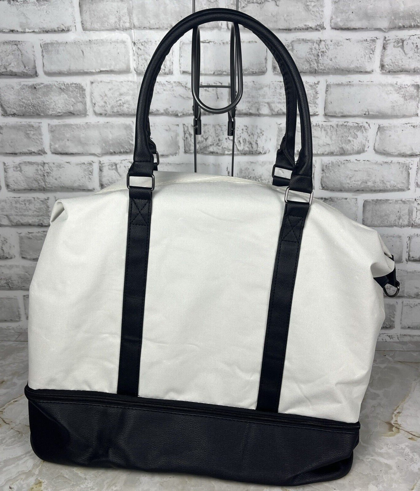 バッグ Noah NY Canvas weekenders bag NOAH NY Beach Towel & Canvas Tote Combo NEW IN BAG! Fast