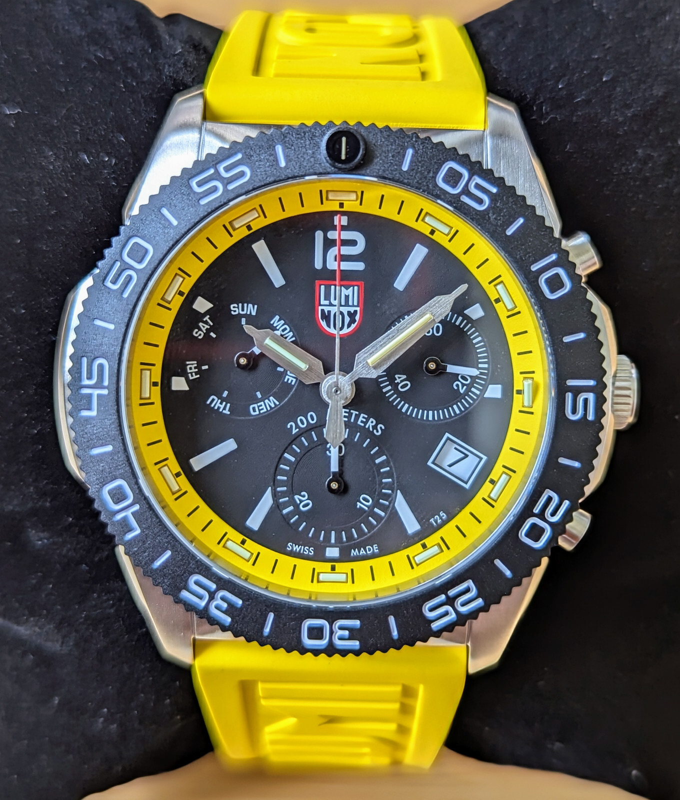 ビッグ　Luminox 3050/3950 ブラック/イエロー ビッグ Luminox 3050/3950 ブラック/イエロー ルミノックス